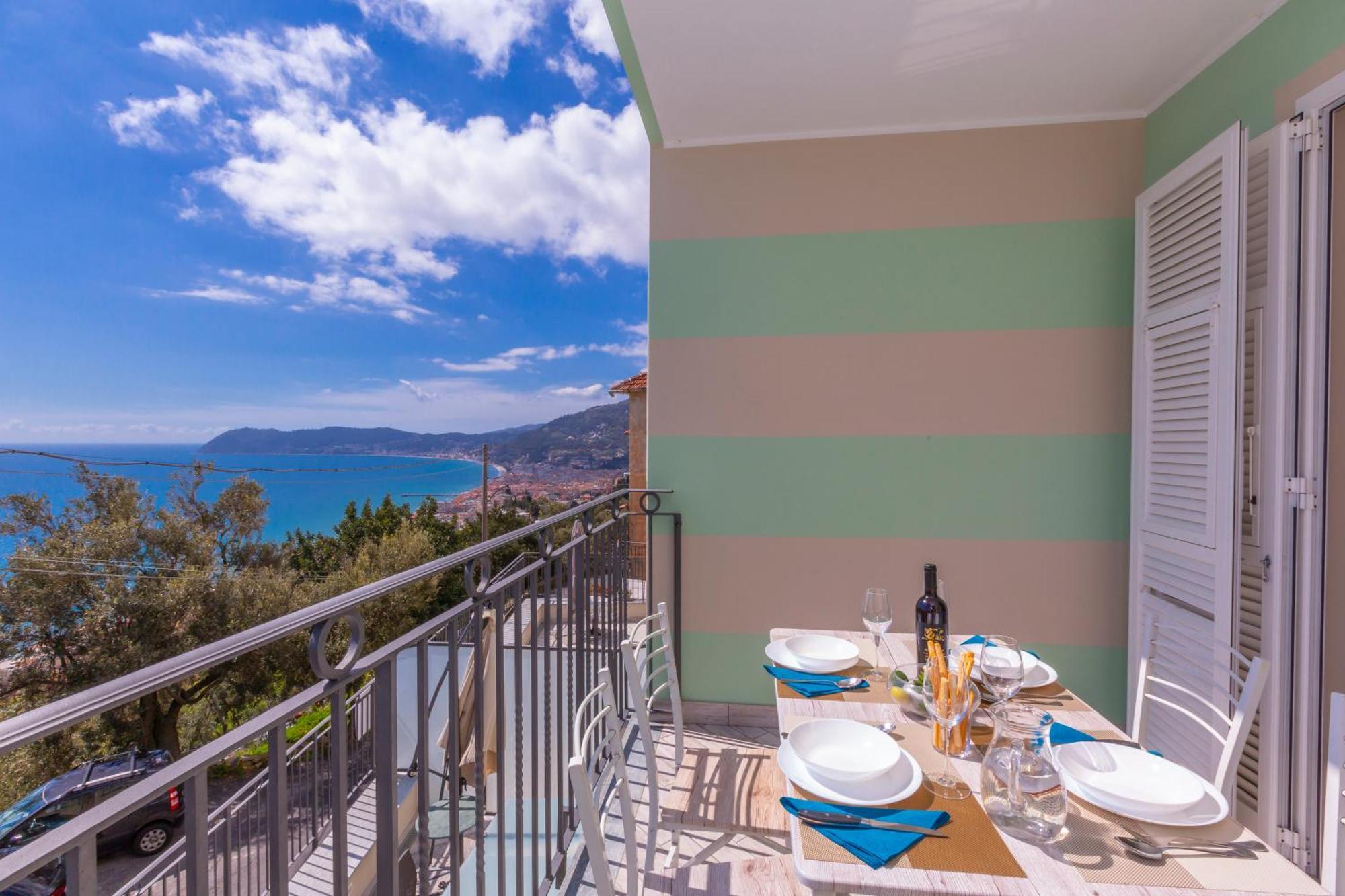 Serena 1 Amazing Sea View - Happy Rentals Alassio Extérieur photo